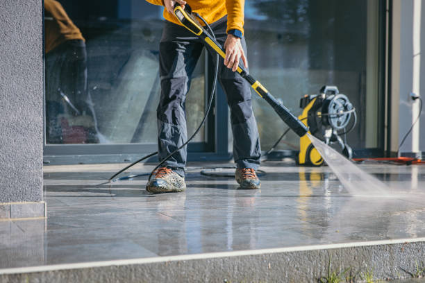 Best Gas Station Cleaning  in West Des Moines, IA